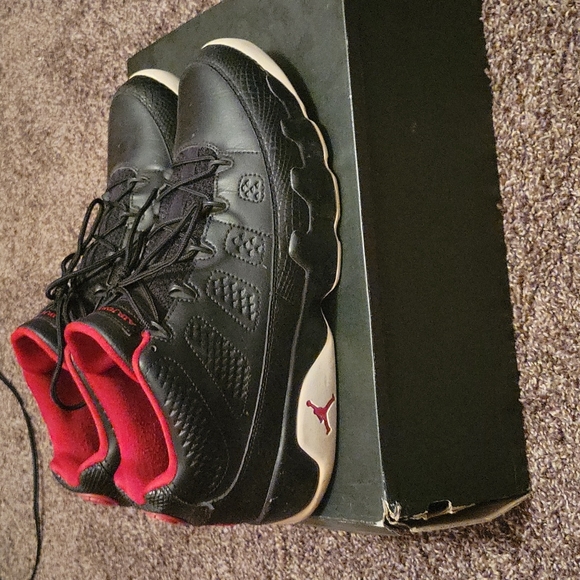 Air Jordan 9 Retro snake skin low  Black/Gym Red-White - Picture 5 of 9